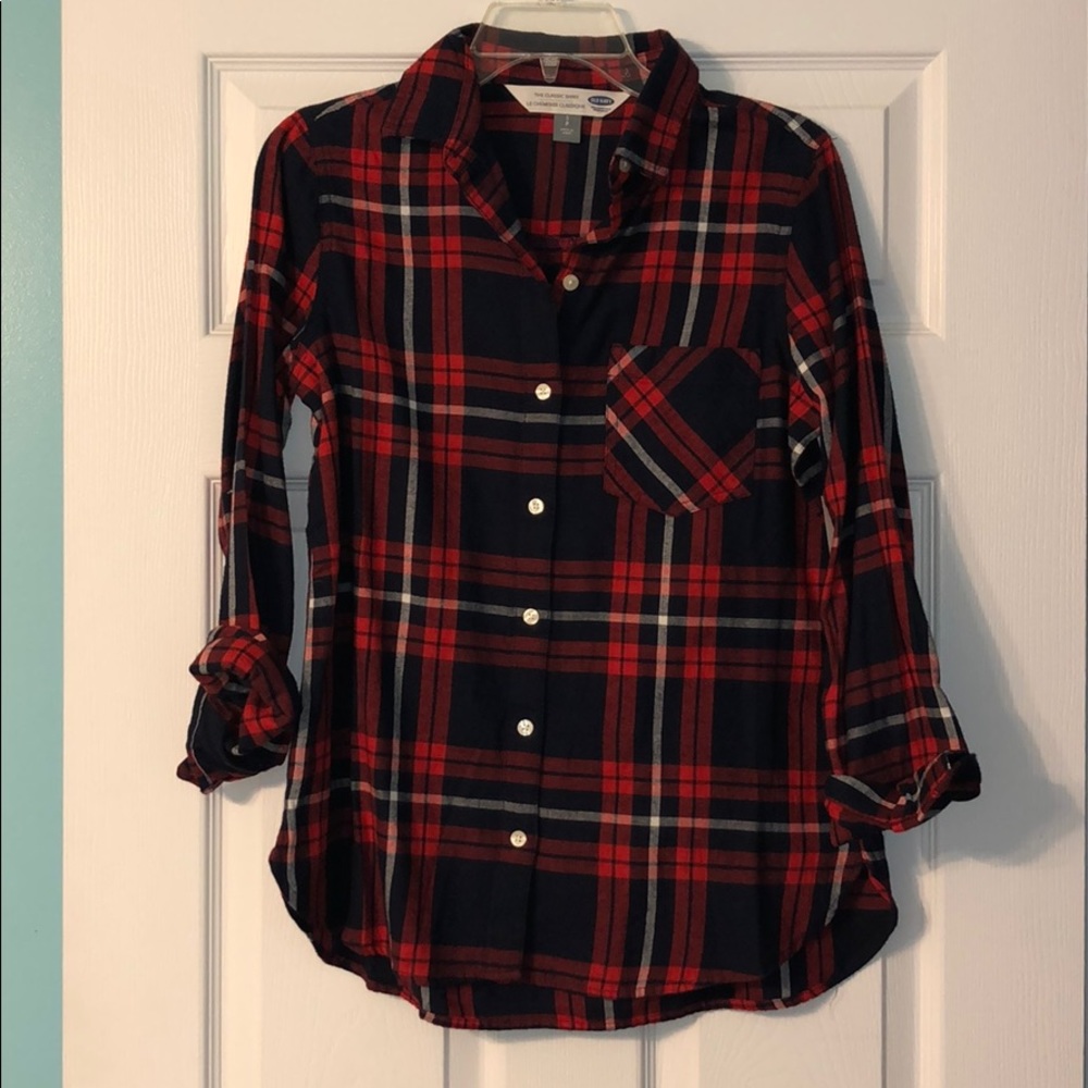 Red, navy, and white women’s flannel